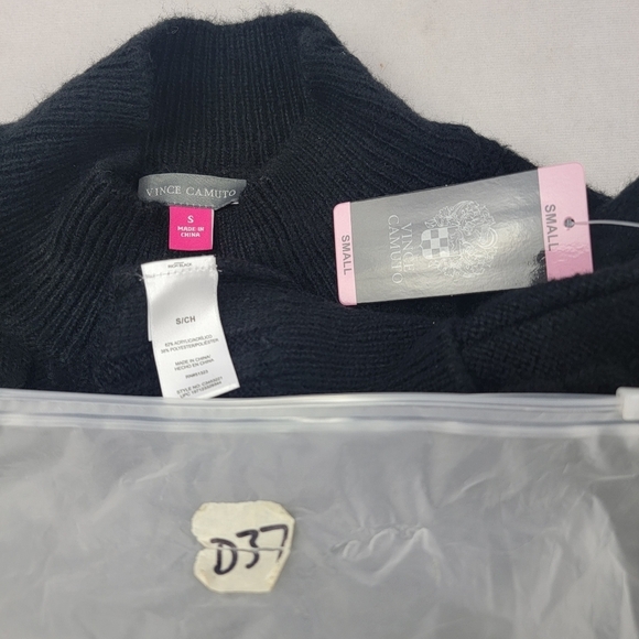 NWT Vince Camuto black cable knit puff sleeve mockneck sweater Size small - Picture 5 of 5